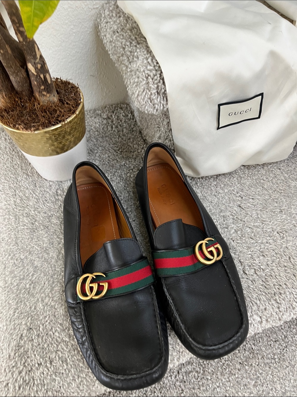 Gucci Black Leather Loafers with Green-Red Web and Gold GG